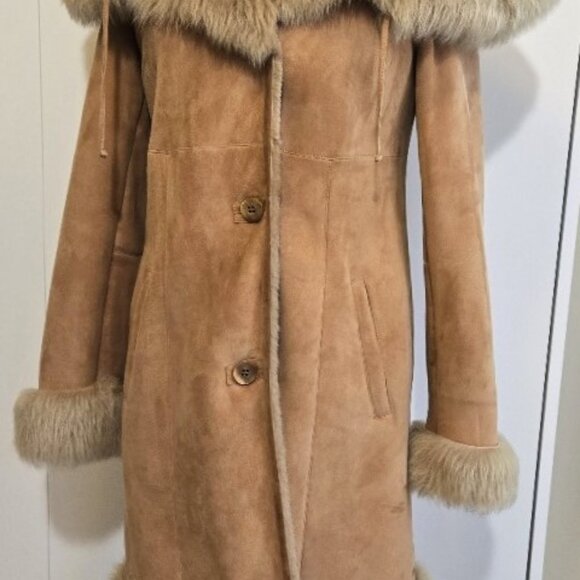 women's full length, lambskin coat with fur trim and shawl collar (size 12/med) - Picture 1 of 14